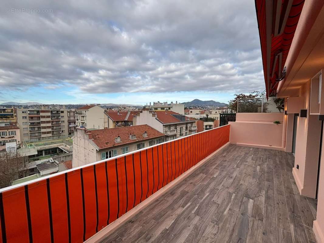 Appartement à NICE