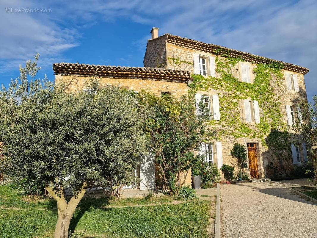 Maison à ROUSSILLON