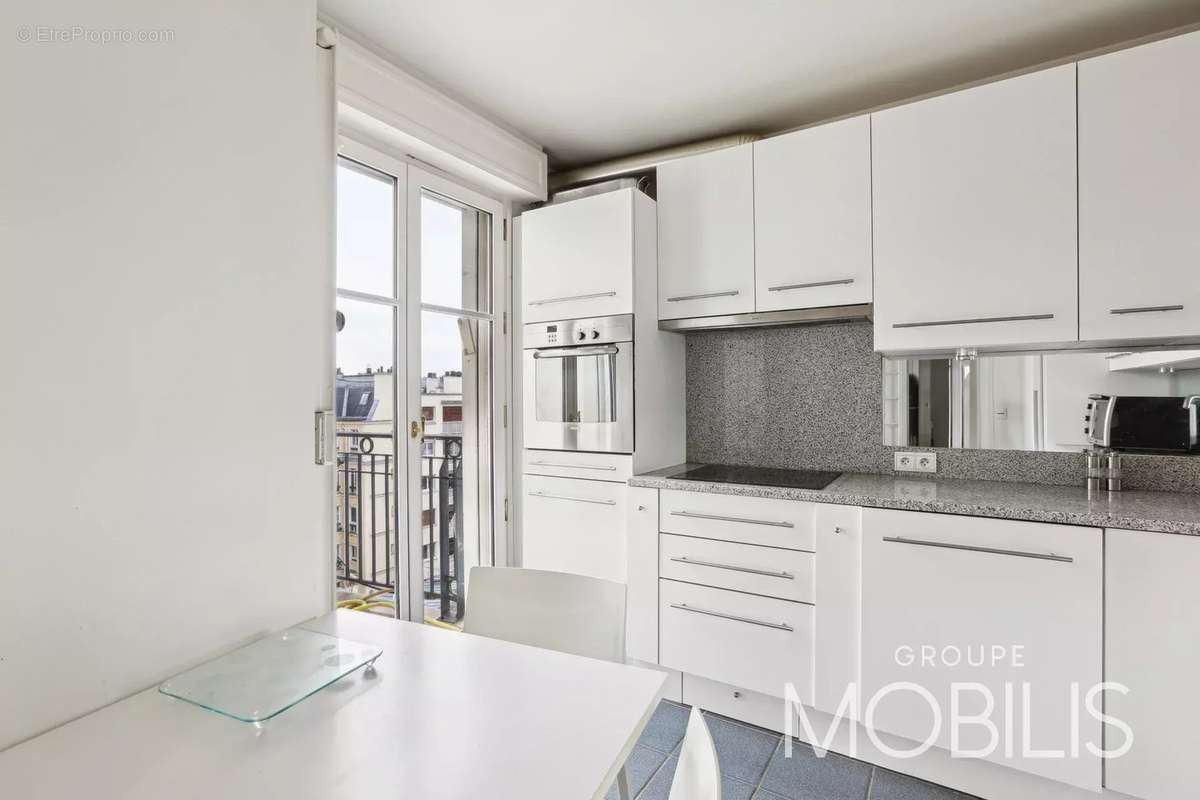 Appartement à PARIS-6E