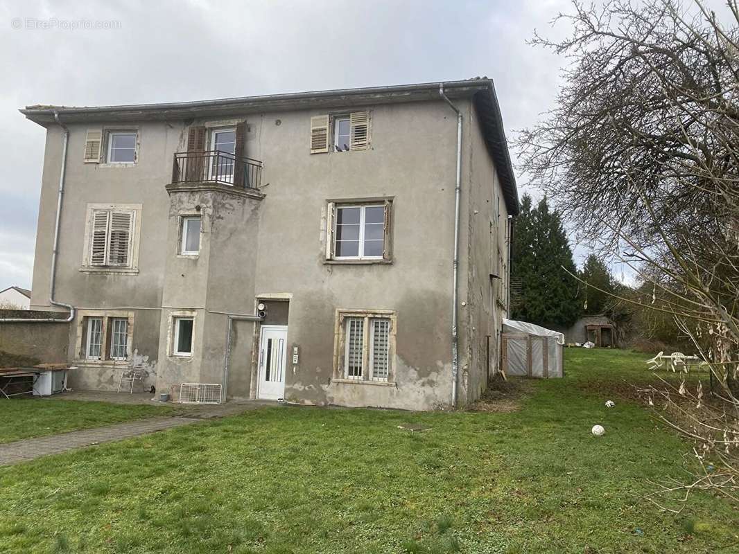 Appartement à CHATEAU-SALINS