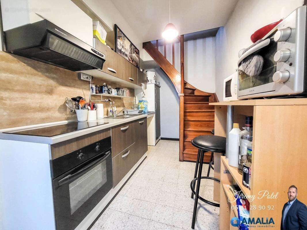 Appartement à AVESNES-LES-AUBERT