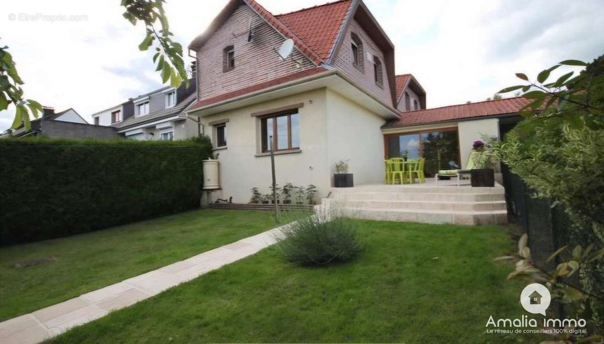 Maison à LES RUES-DES-VIGNES