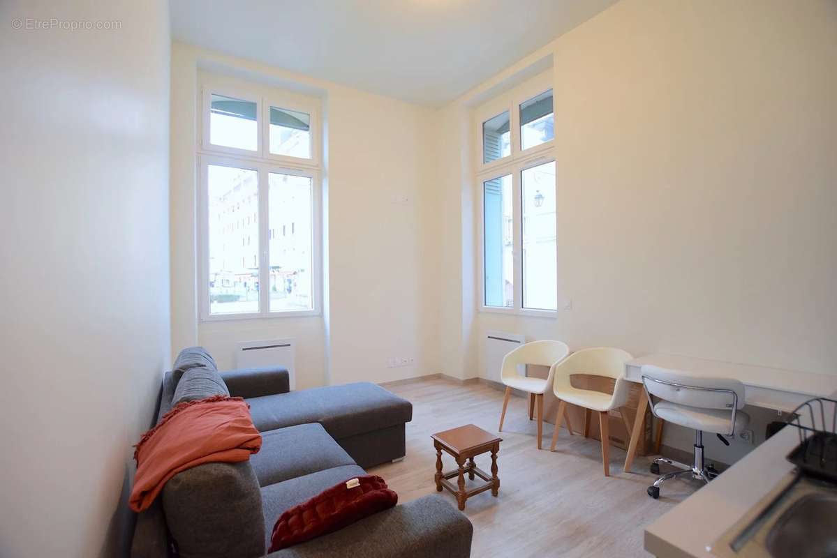 Appartement à EVIAN-LES-BAINS