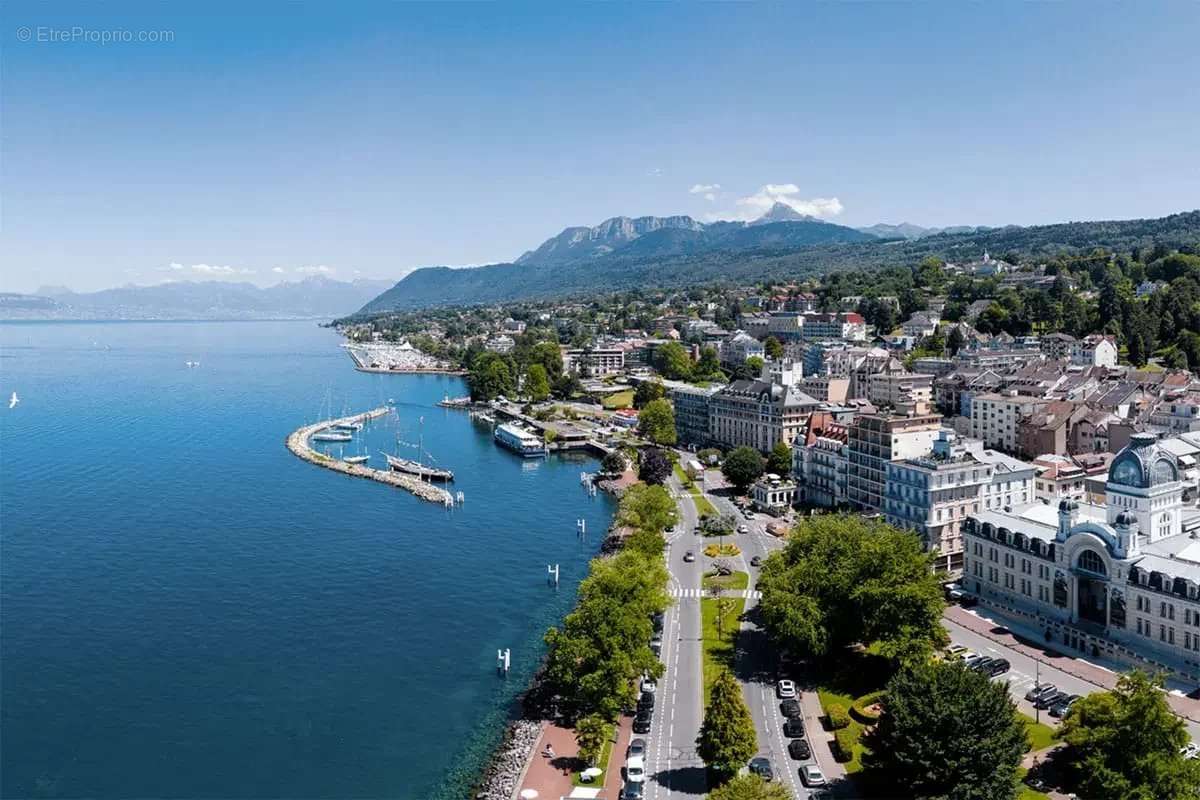 Appartement à EVIAN-LES-BAINS