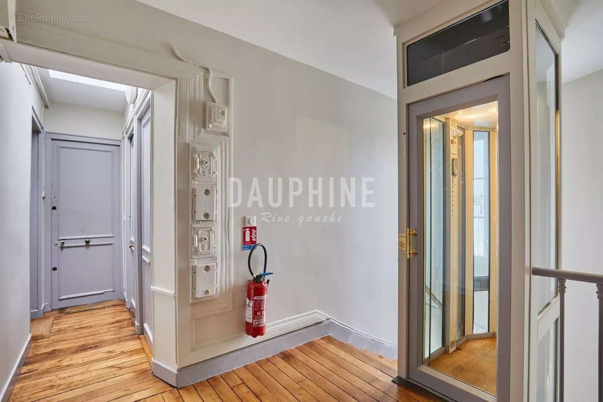 Appartement à PARIS-6E