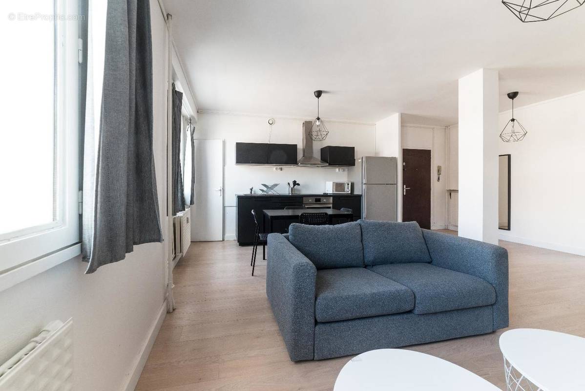   - Appartement à SAINT-ETIENNE