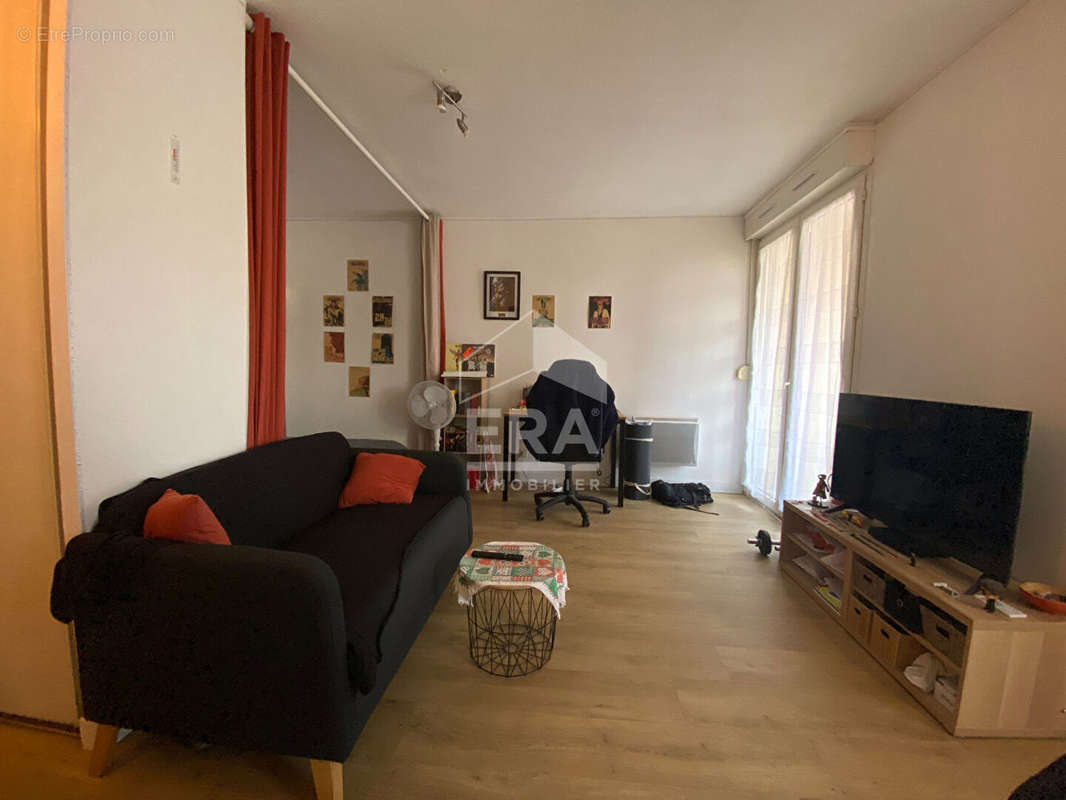 Appartement à LONS