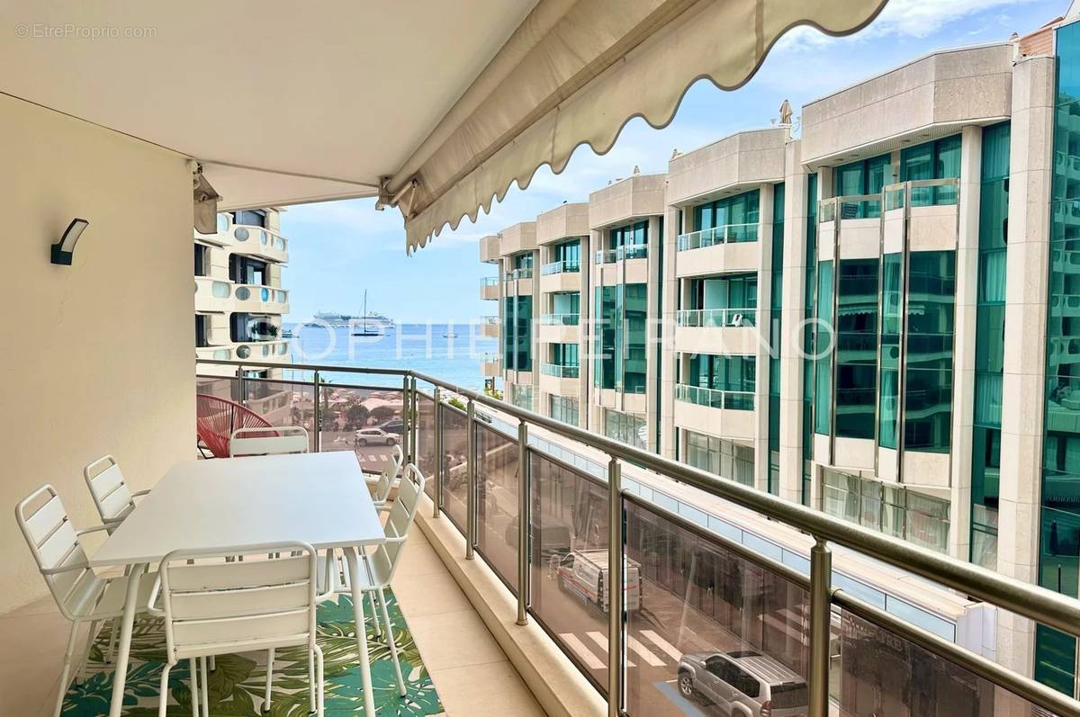 Appartement à CANNES