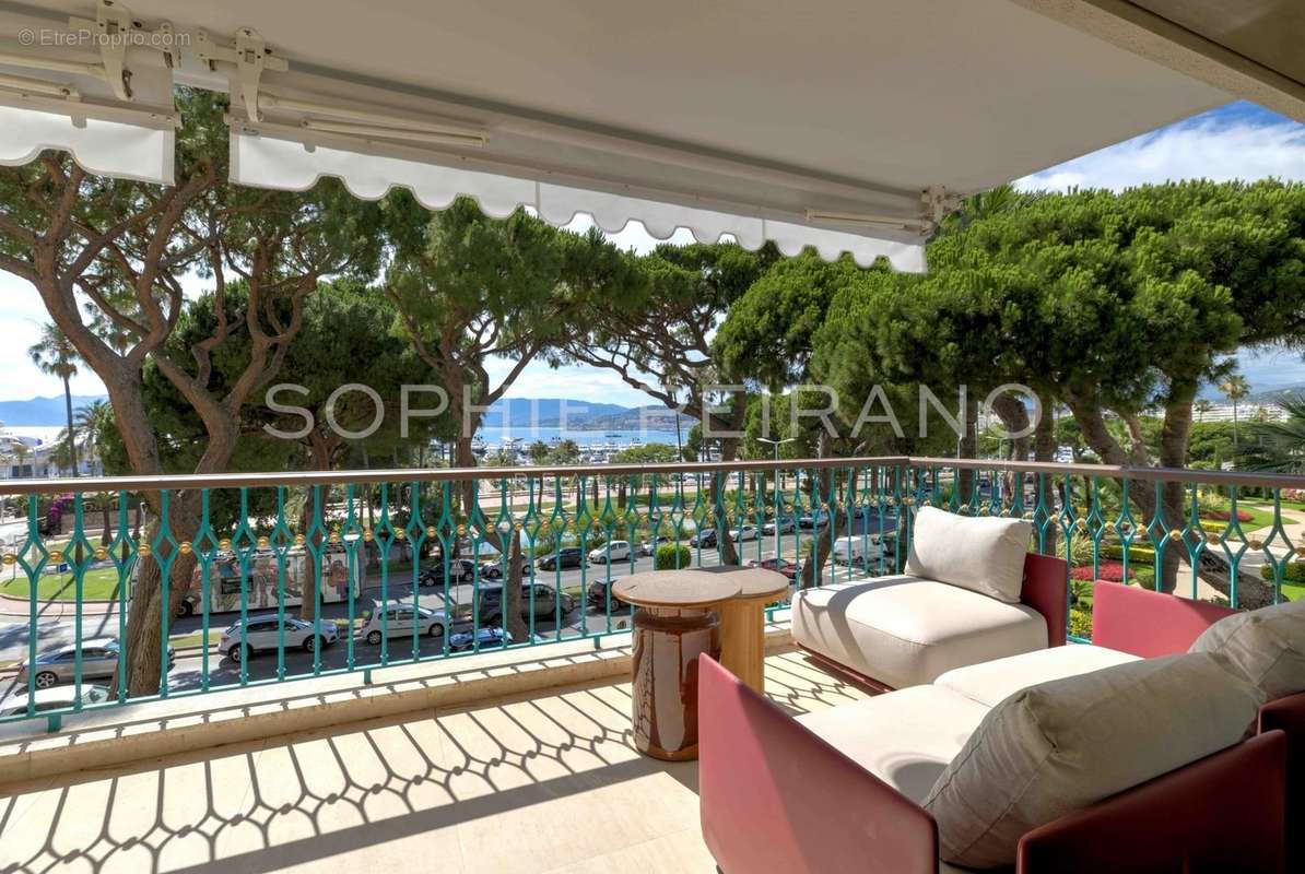 Appartement à CANNES