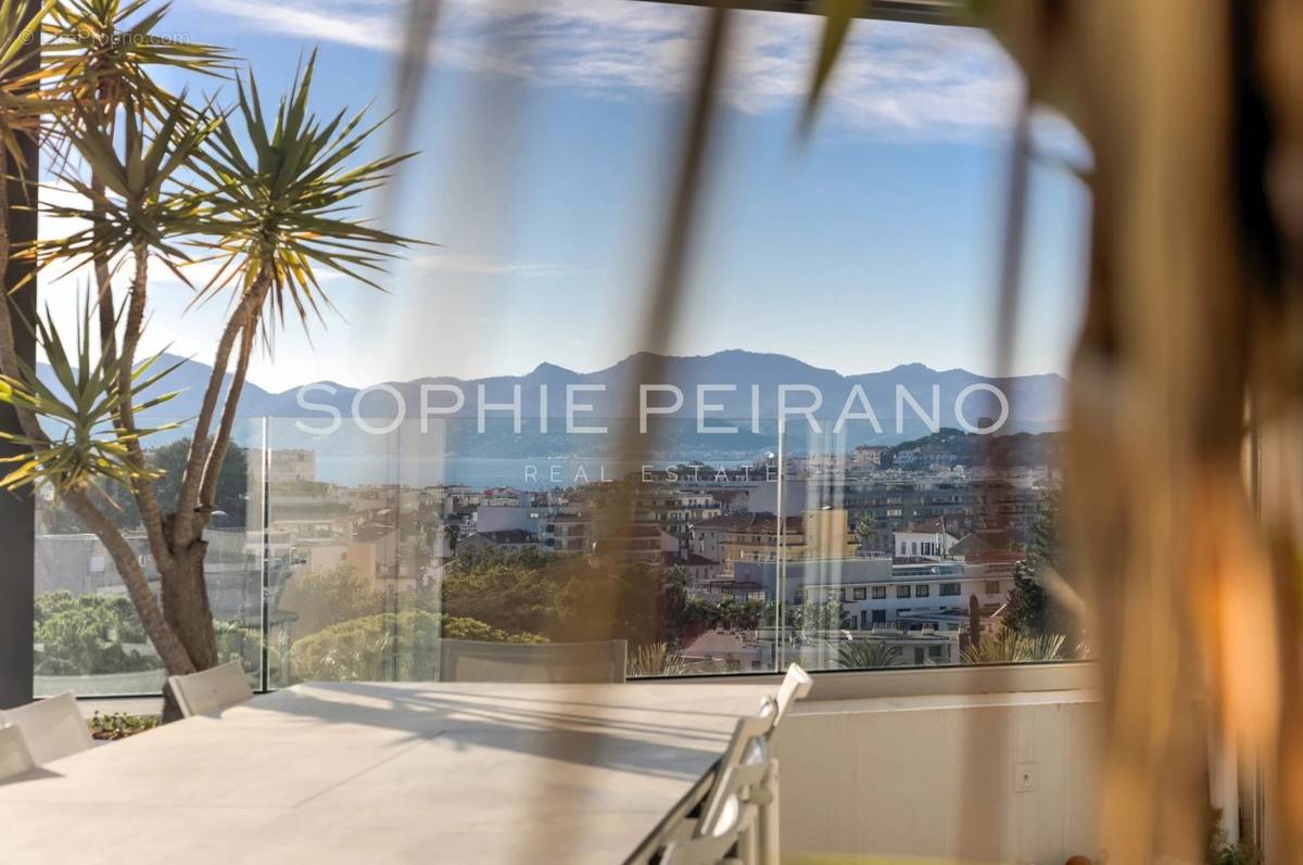 Appartement à CANNES