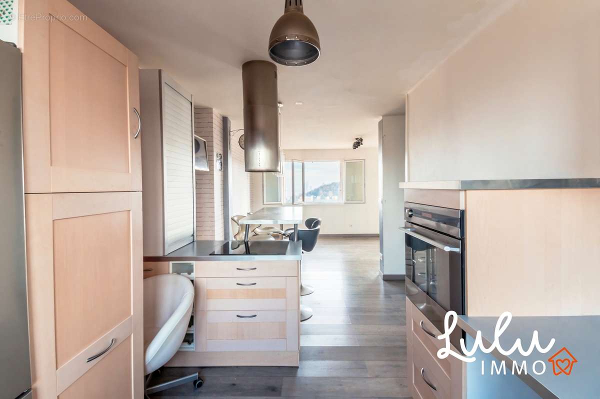 Appartement à LYON-9E