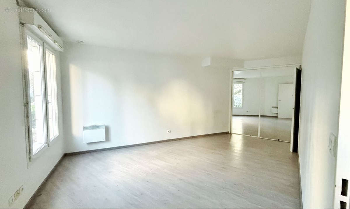 Appartement à CHATILLON