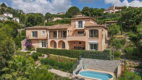 Maison à LES ADRETS-DE-L&#039;ESTEREL