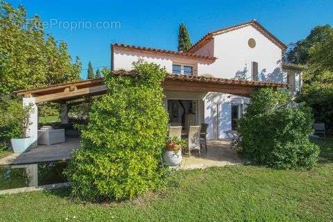 Maison à FAYENCE