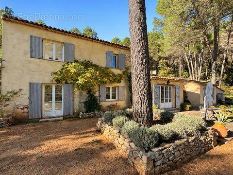 Maison à SALERNES