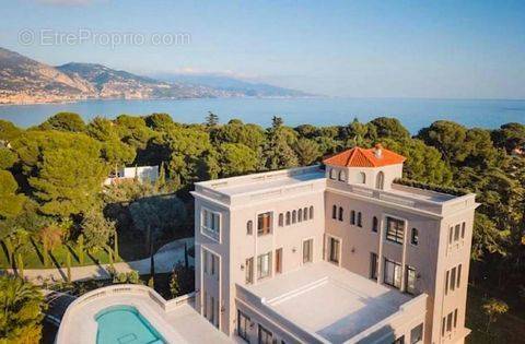 Maison à ROQUEBRUNE-CAP-MARTIN