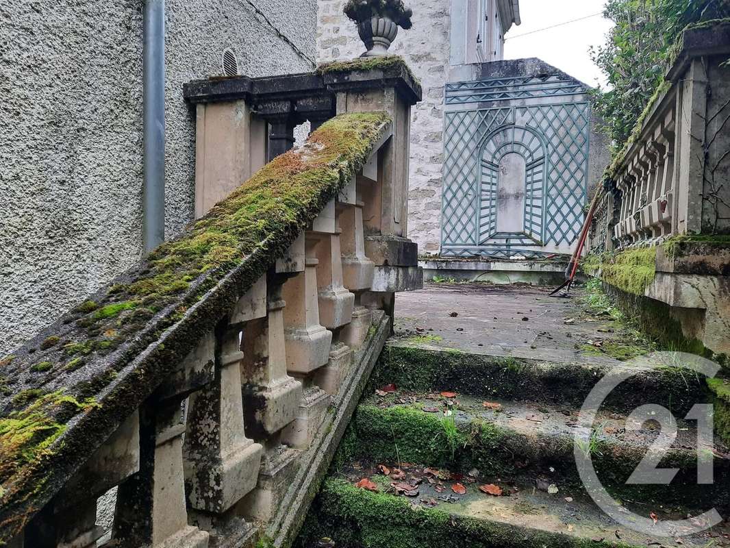 Maison à SAMOIS-SUR-SEINE