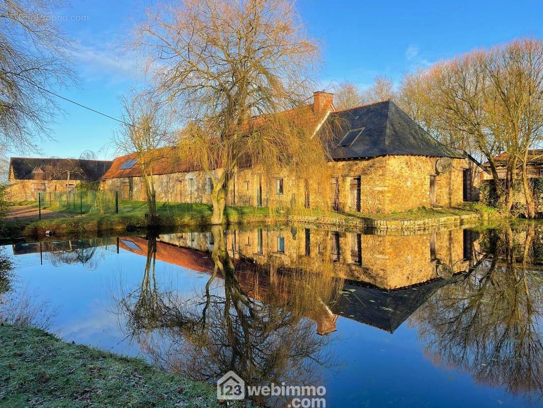 Charmante longère de 143 m² habitables en campagne... - Maison à VERN-D&#039;ANJOU