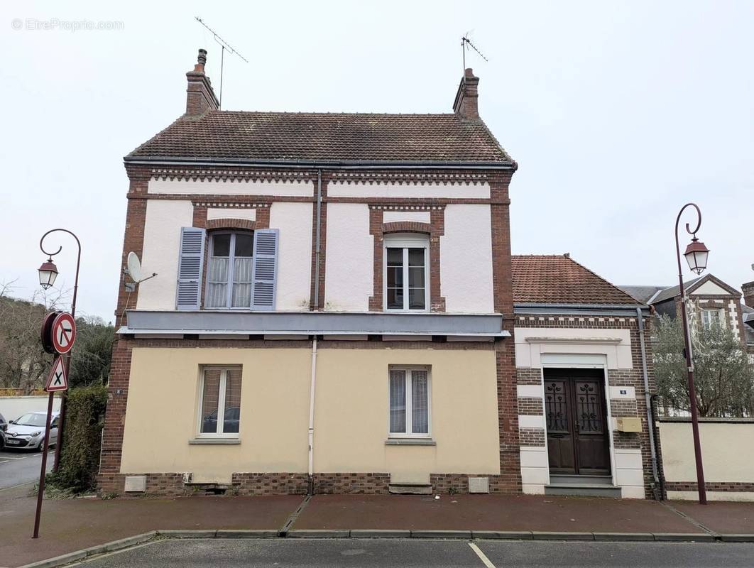 Maison à EZY-SUR-EURE