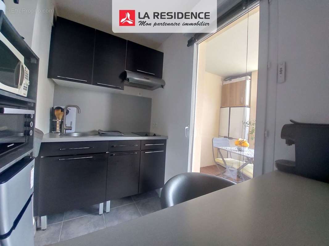 Appartement à ROQUEBRUNE-SUR-ARGENS