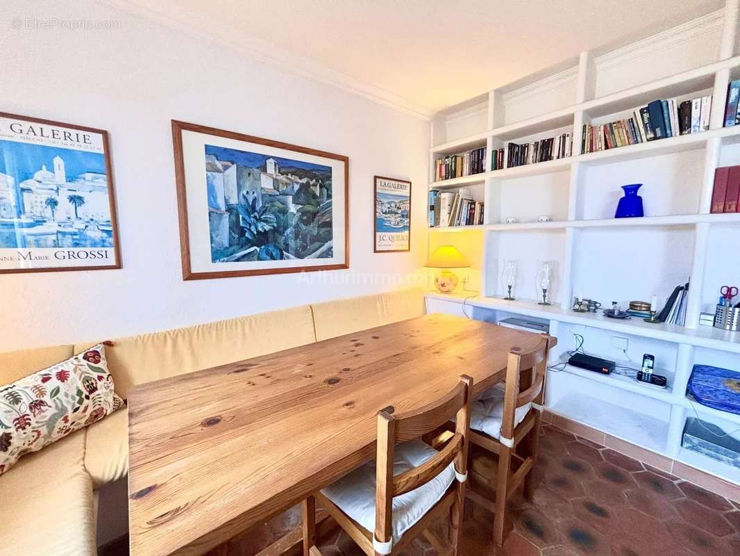 Appartement à GRIMAUD