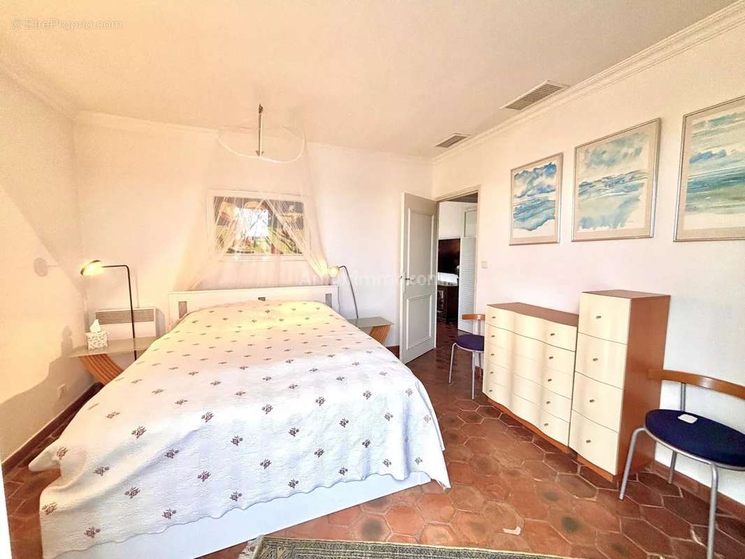 Appartement à GRIMAUD