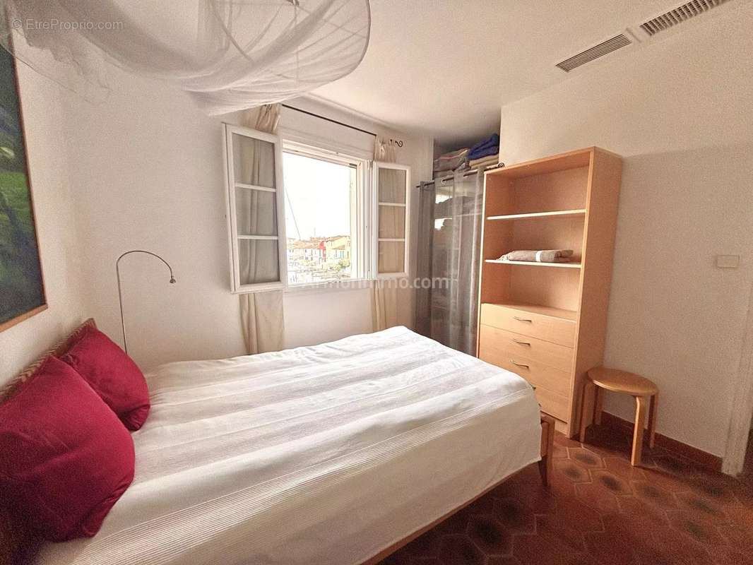 Appartement à GRIMAUD