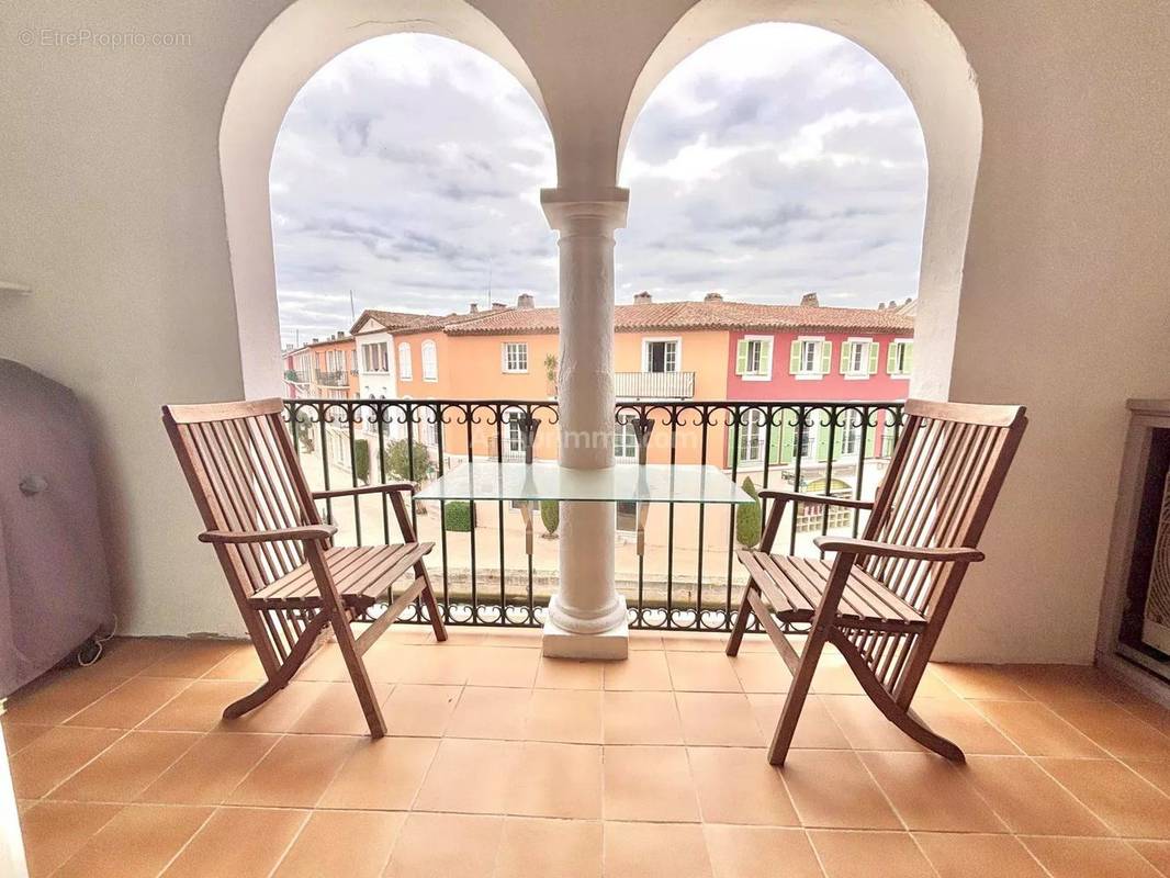 Appartement à GRIMAUD