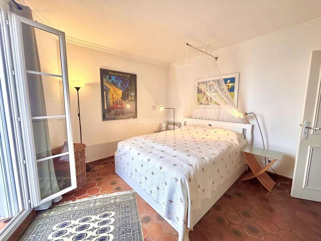 Appartement à GRIMAUD