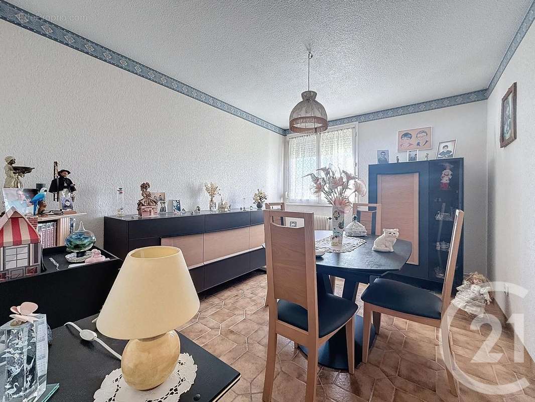 Appartement à CHEVIGNY-SAINT-SAUVEUR