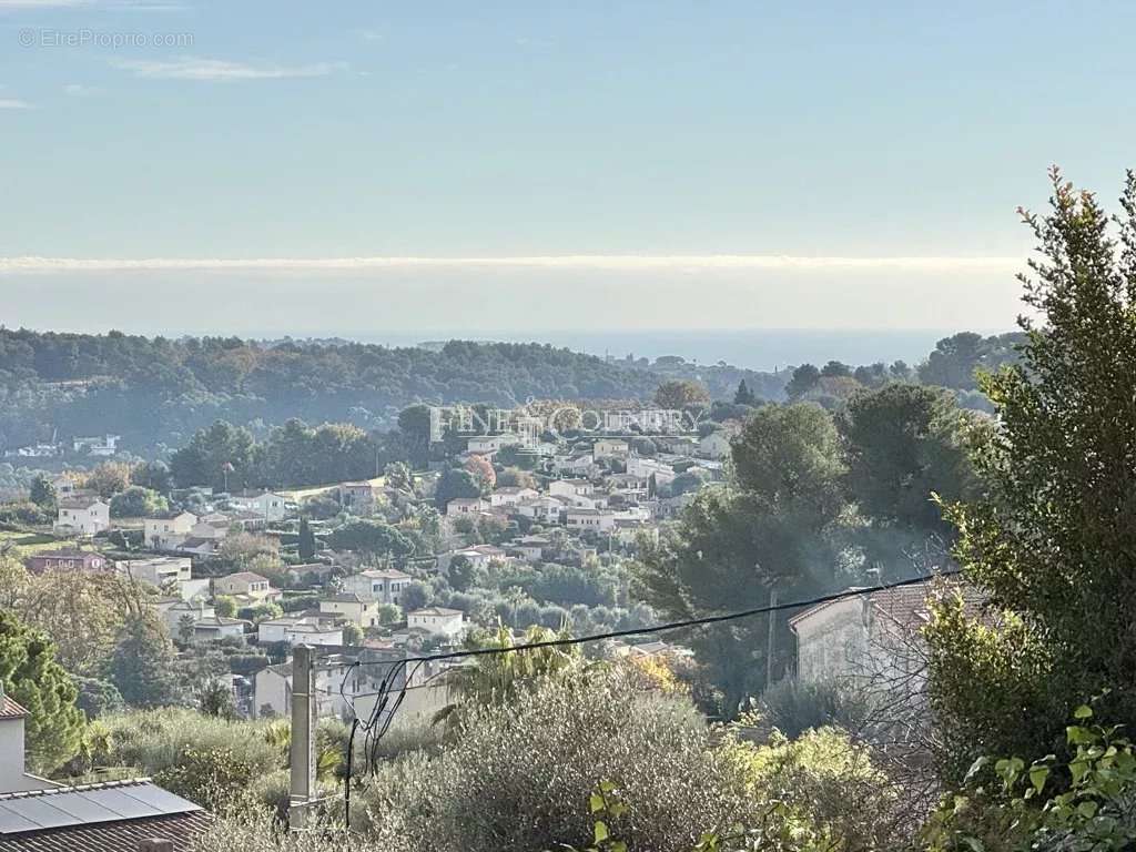 Appartement à VENCE