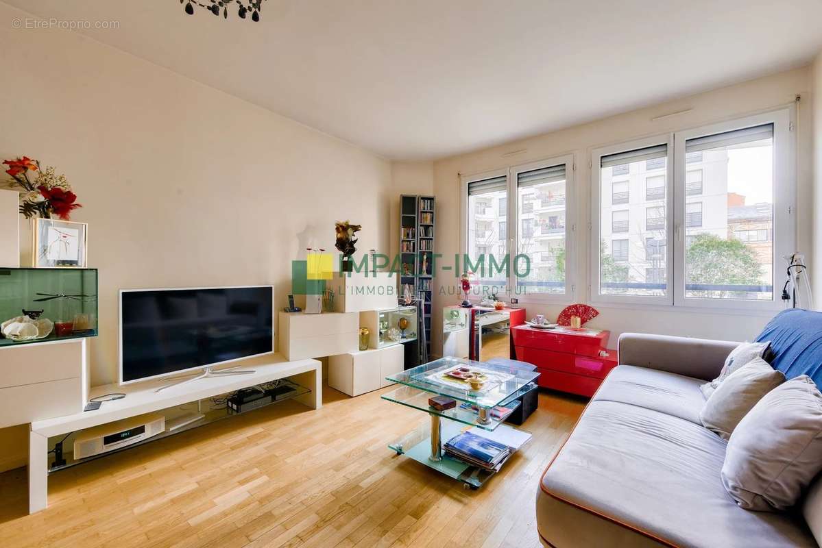 Appartement à LEVALLOIS-PERRET