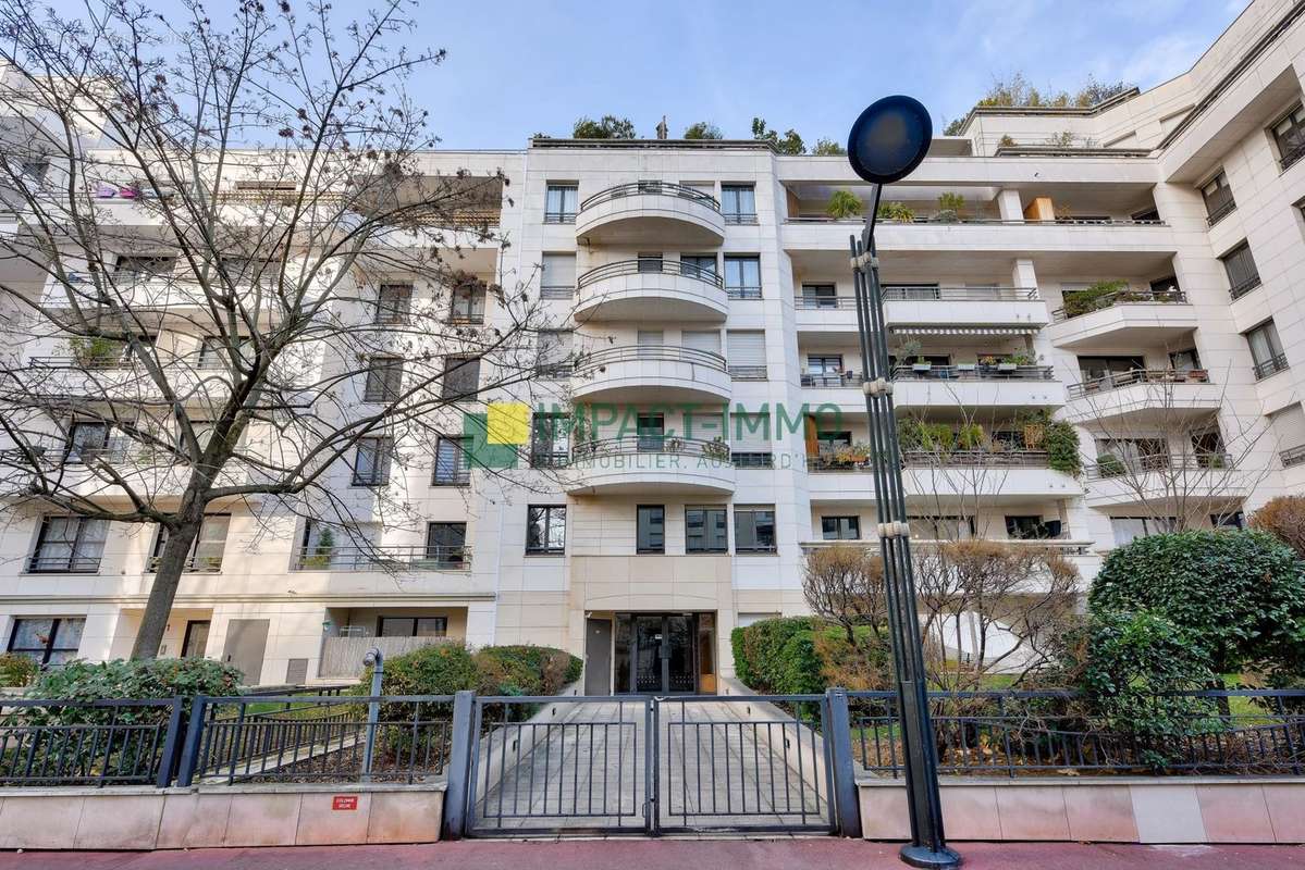 Appartement à LEVALLOIS-PERRET