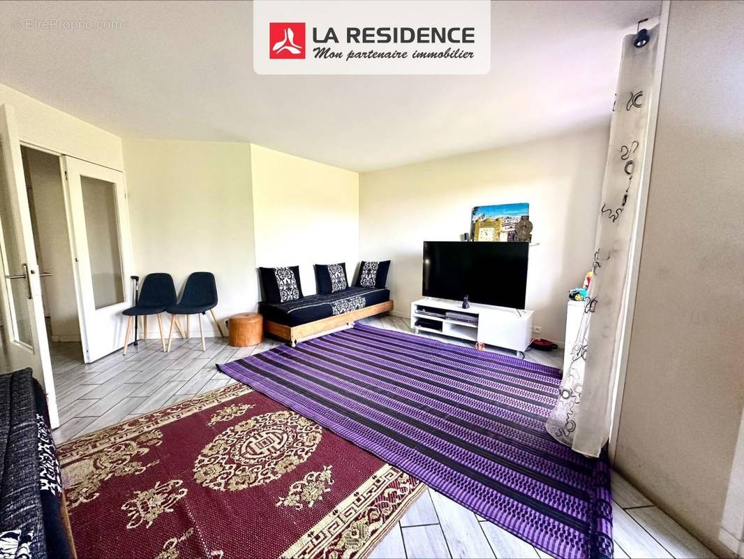 Appartement à MONTIGNY-LE-BRETONNEUX