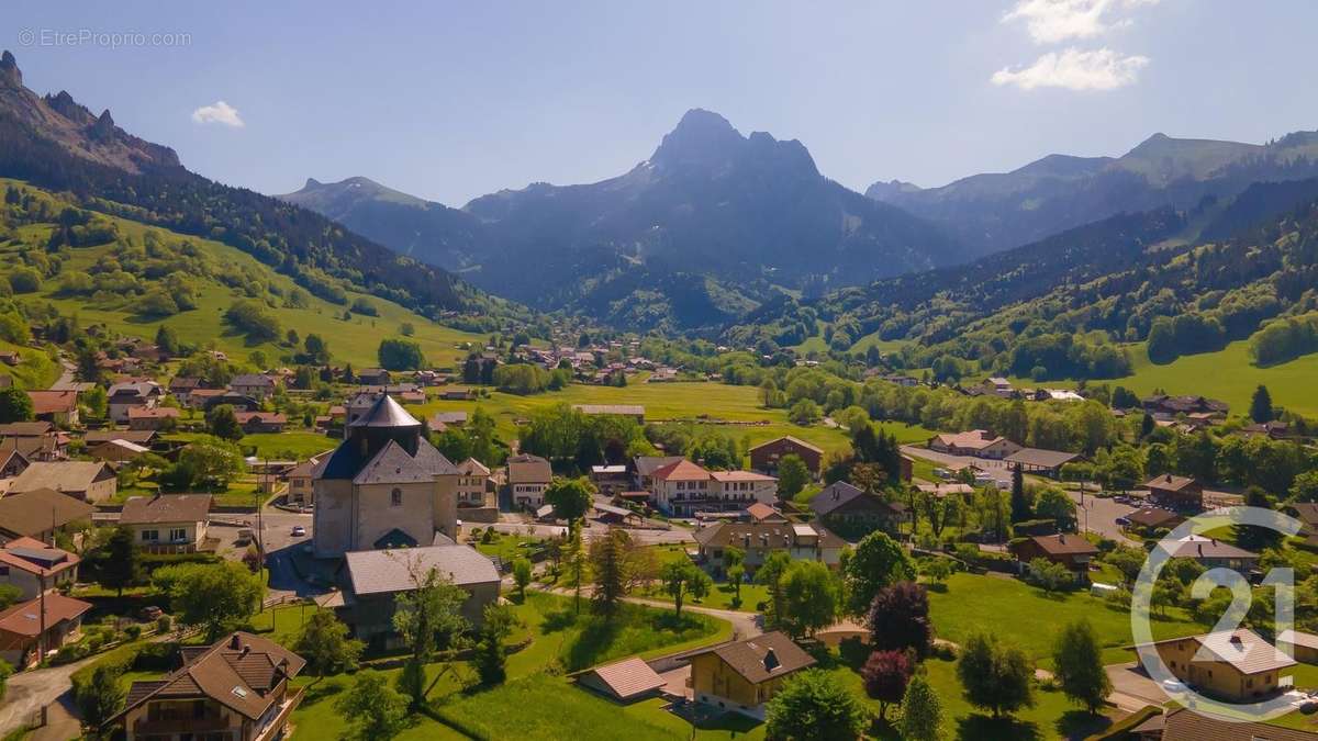 Terrain à BERNEX