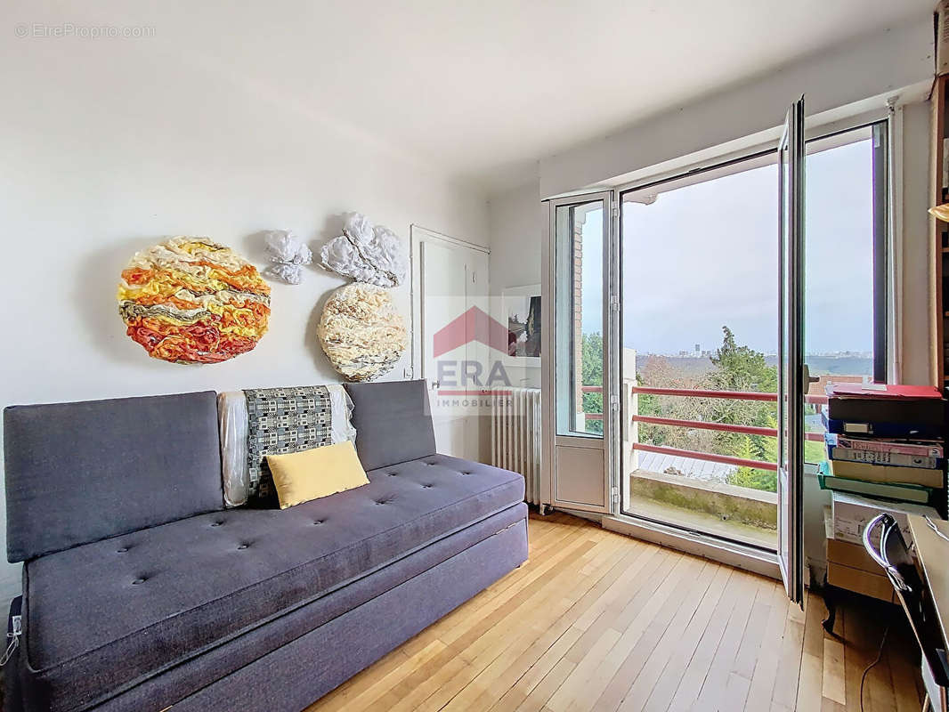 Appartement à SURESNES