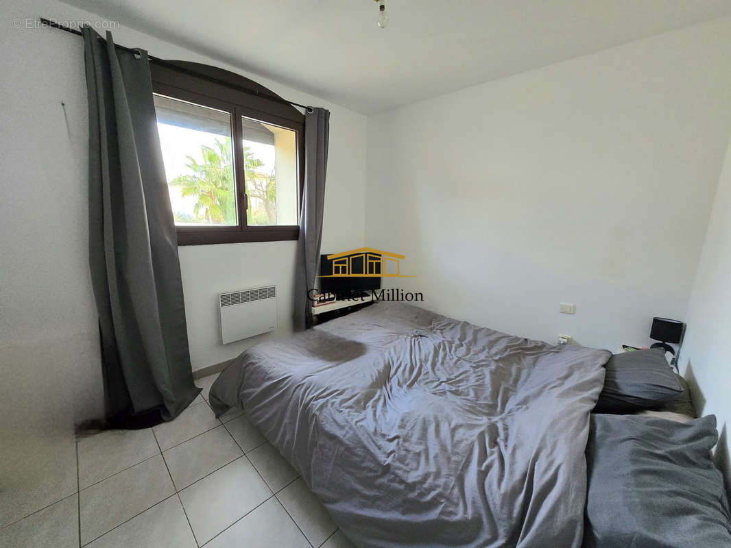 Appartement à VIC-LA-GARDIOLE