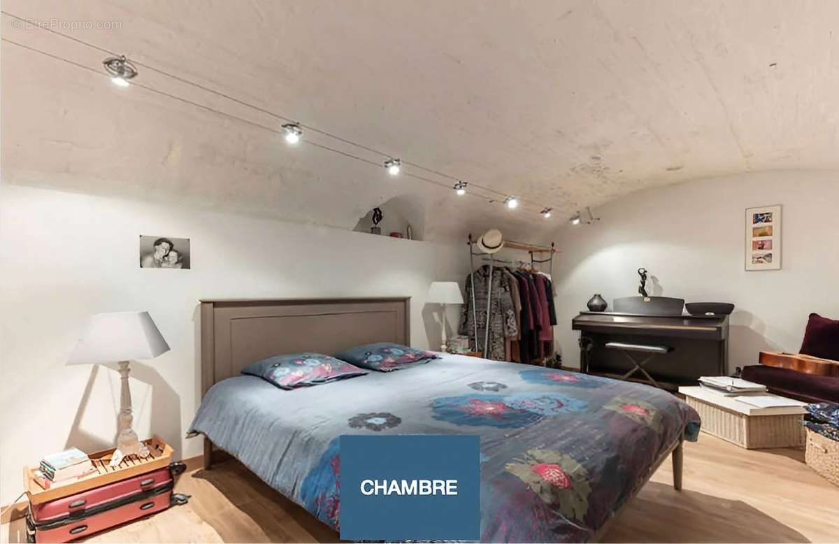 Appartement à PARIS-20E