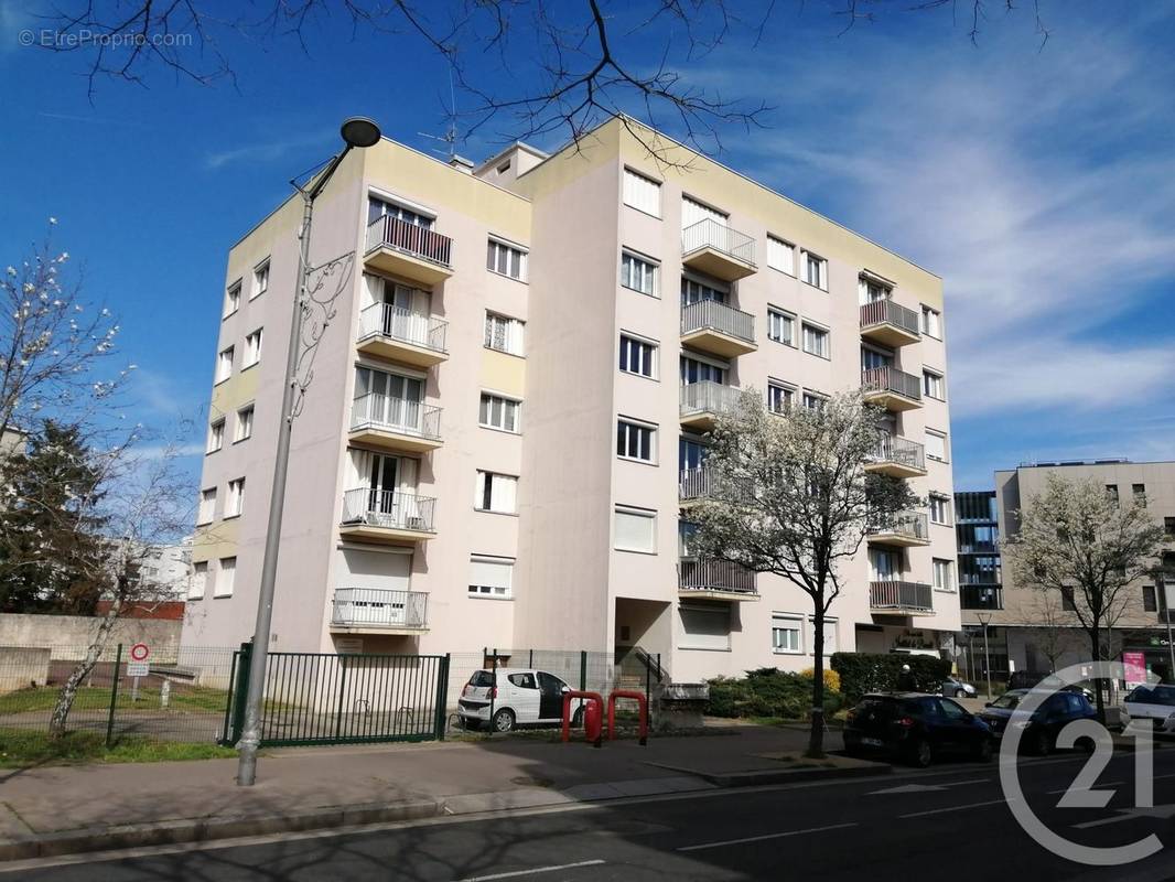 Appartement à SAINT-PRIEST