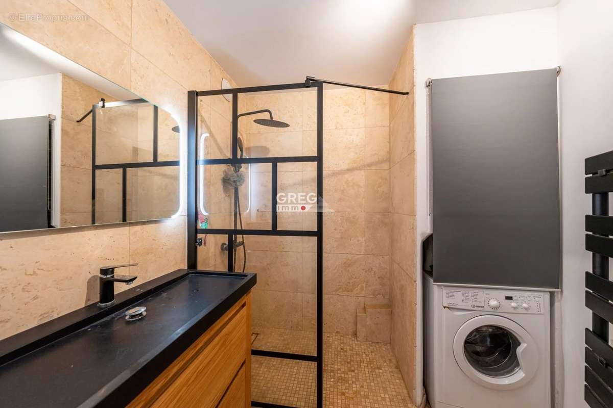 Appartement à VILLENEUVE-LOUBET