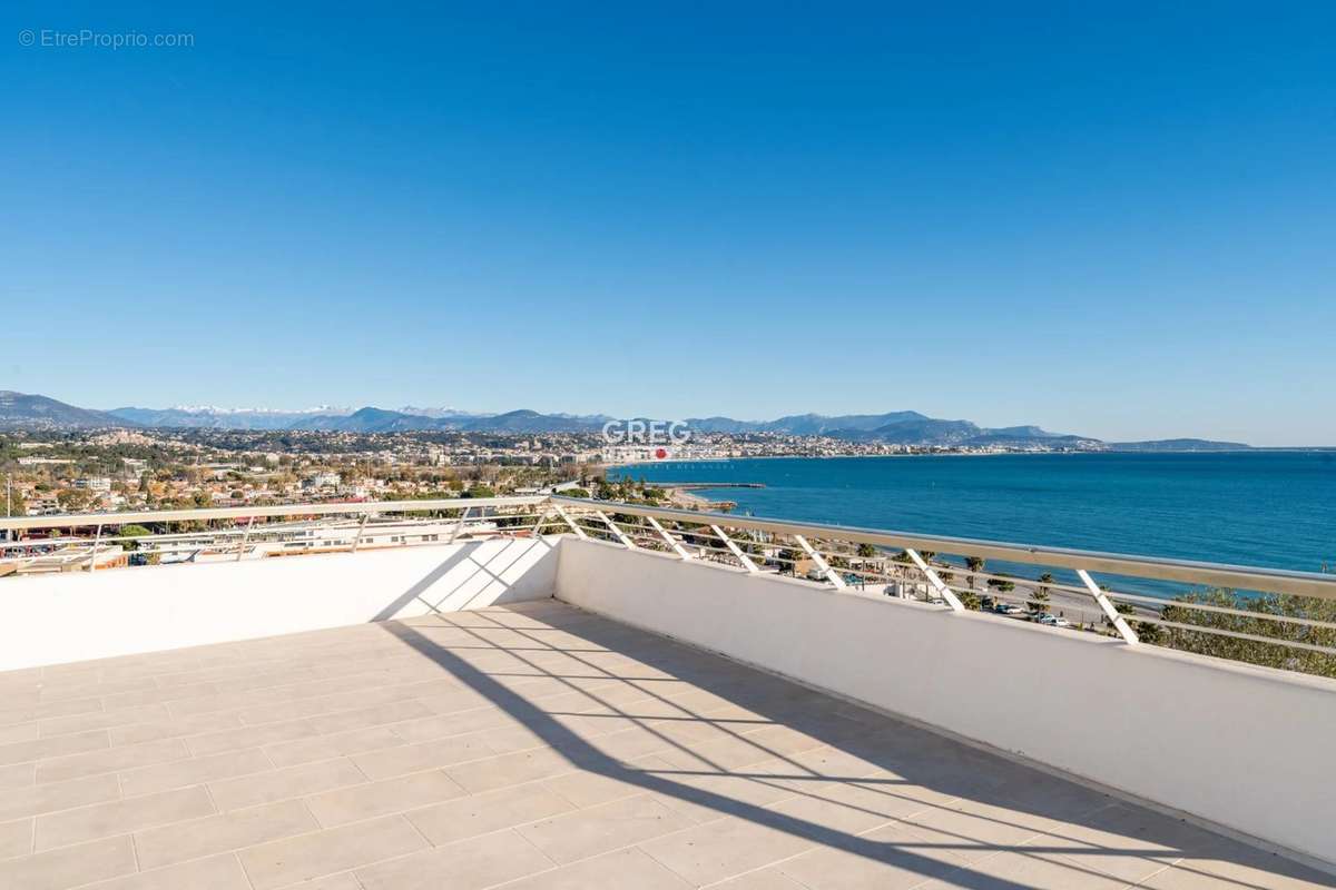 Appartement à VILLENEUVE-LOUBET