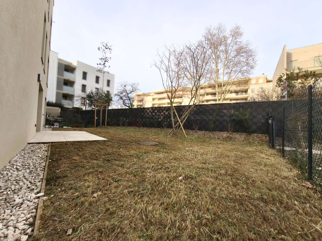 Appartement à FONTAINES-SUR-SAONE