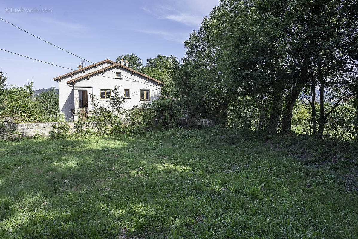 Maison à SAINT-GERMAIN-LAPRADE