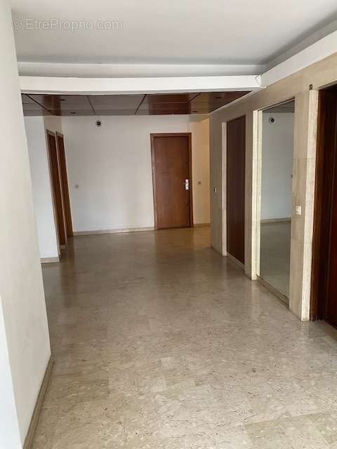 Appartement à MARSEILLE-5E