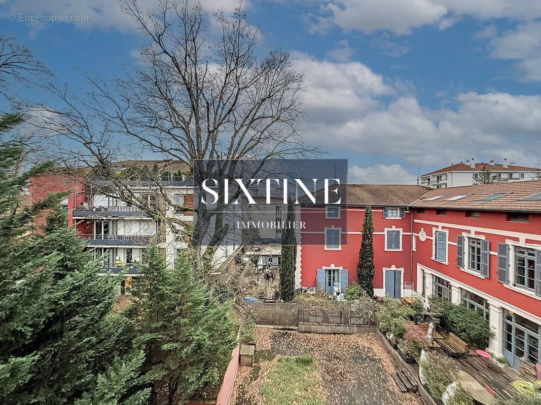 Appartement à SAINTE-FOY-LES-LYON