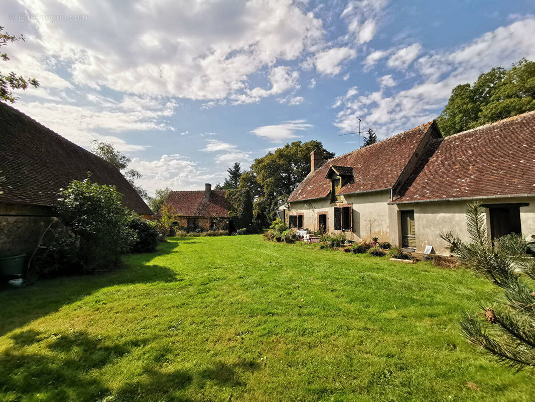 Maison à LUIGNY