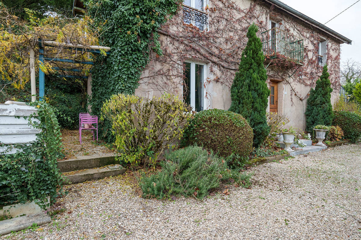 Maison à PONTAILLER-SUR-SAONE