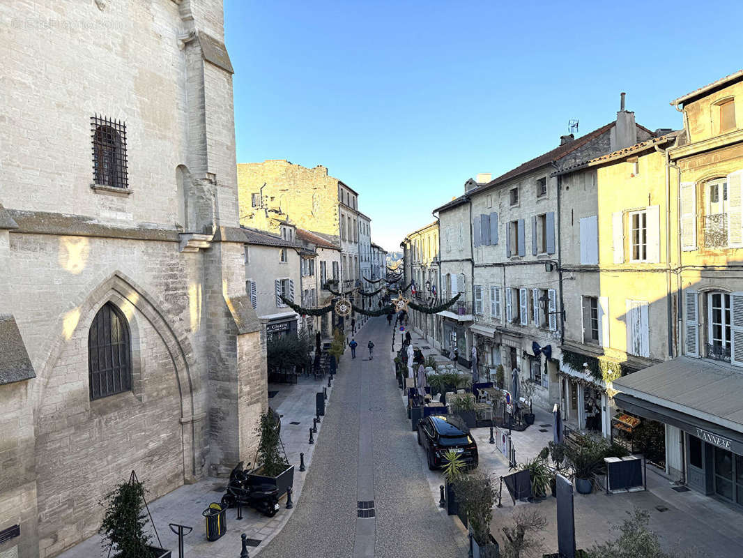 Appartement à VILLENEUVE-LES-AVIGNON