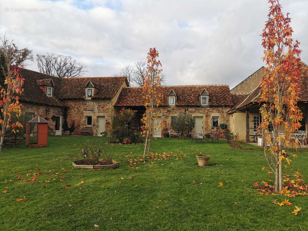 Maison à LA CHATRE