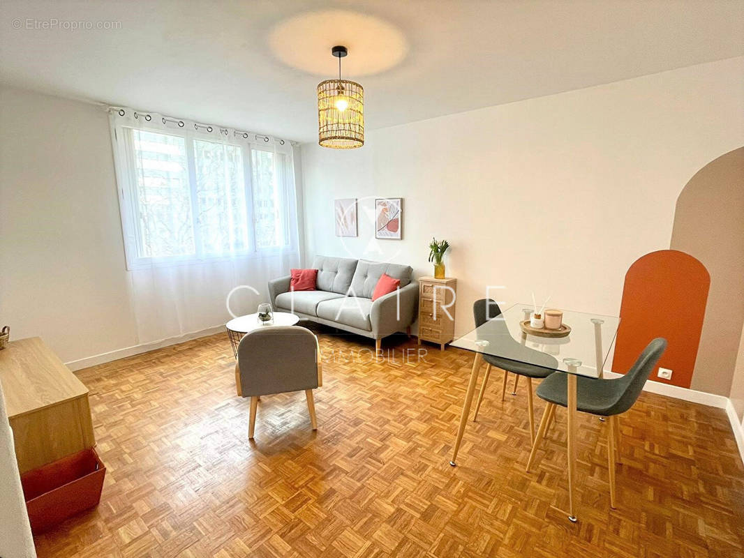 Appartement à CLICHY